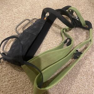 Black Diamond Solution Alex Honnold Edition Black and Green Climbing Harness